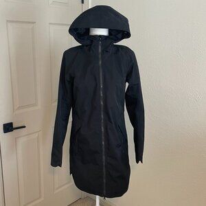 Lululemon Rain Jacket - Size 6